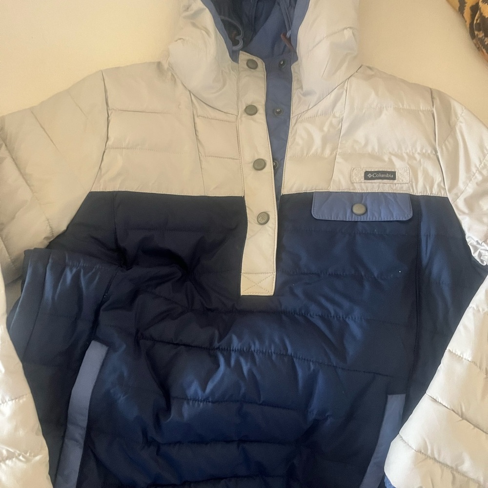 Columbia Women's Puffer Jacket - Navy and Grayish/Taupe